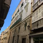Casa Conchita * كاديز